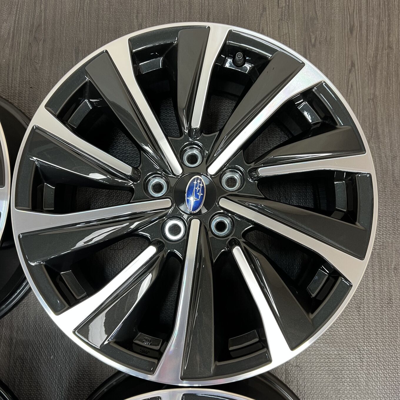 LEVORG VN STI SPORT R18 7.5J ET55 5x114.3, фото 4