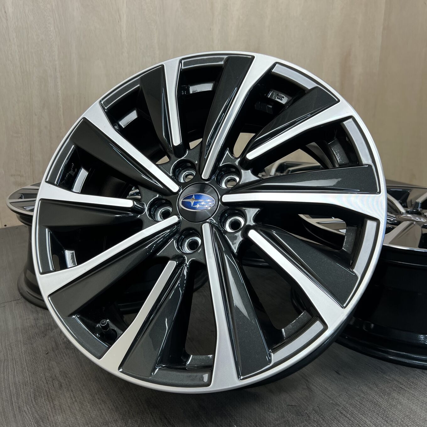 LEVORG VN STI SPORT R18 7.5J ET55 5x114.3, фото 6