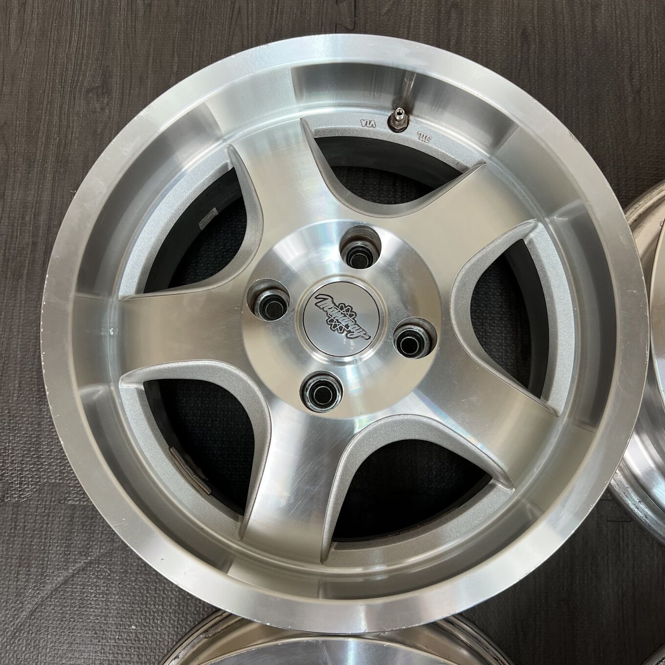 REVER LINE R51 R16 7J ET35 4x114.3, фото 3
