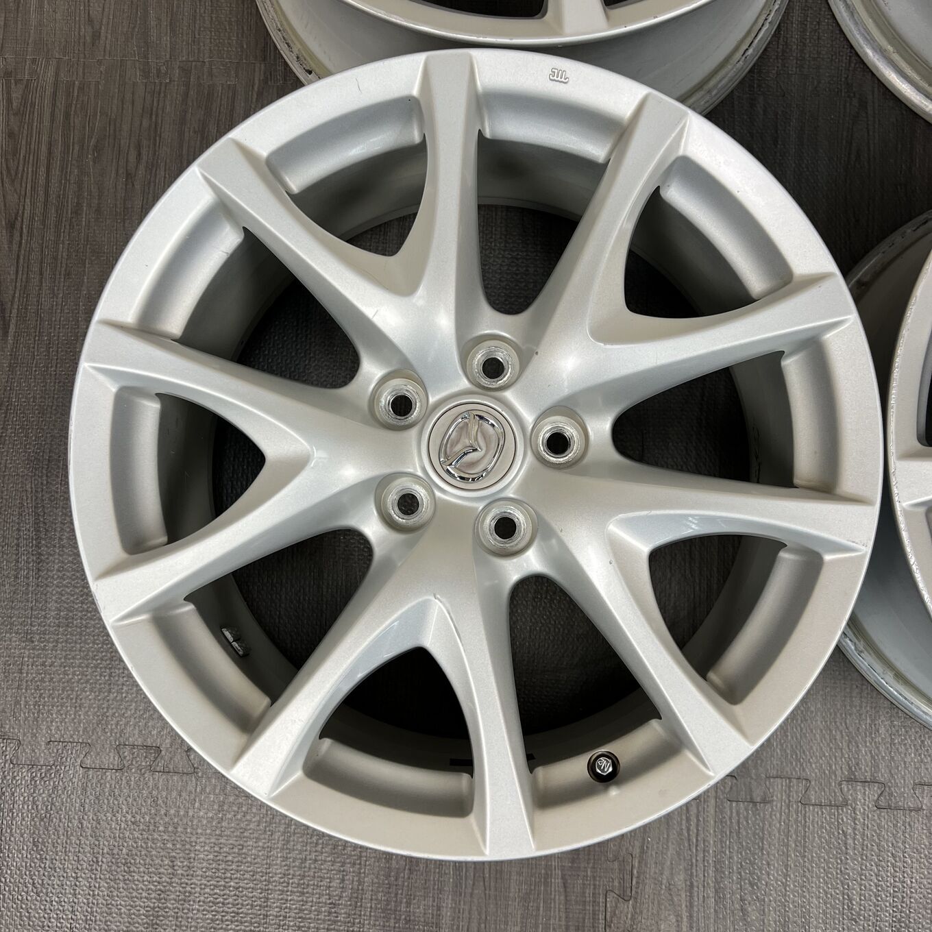 R18 8J ET50 5x114.3 RX-8 — 42 500 ¥/комплект