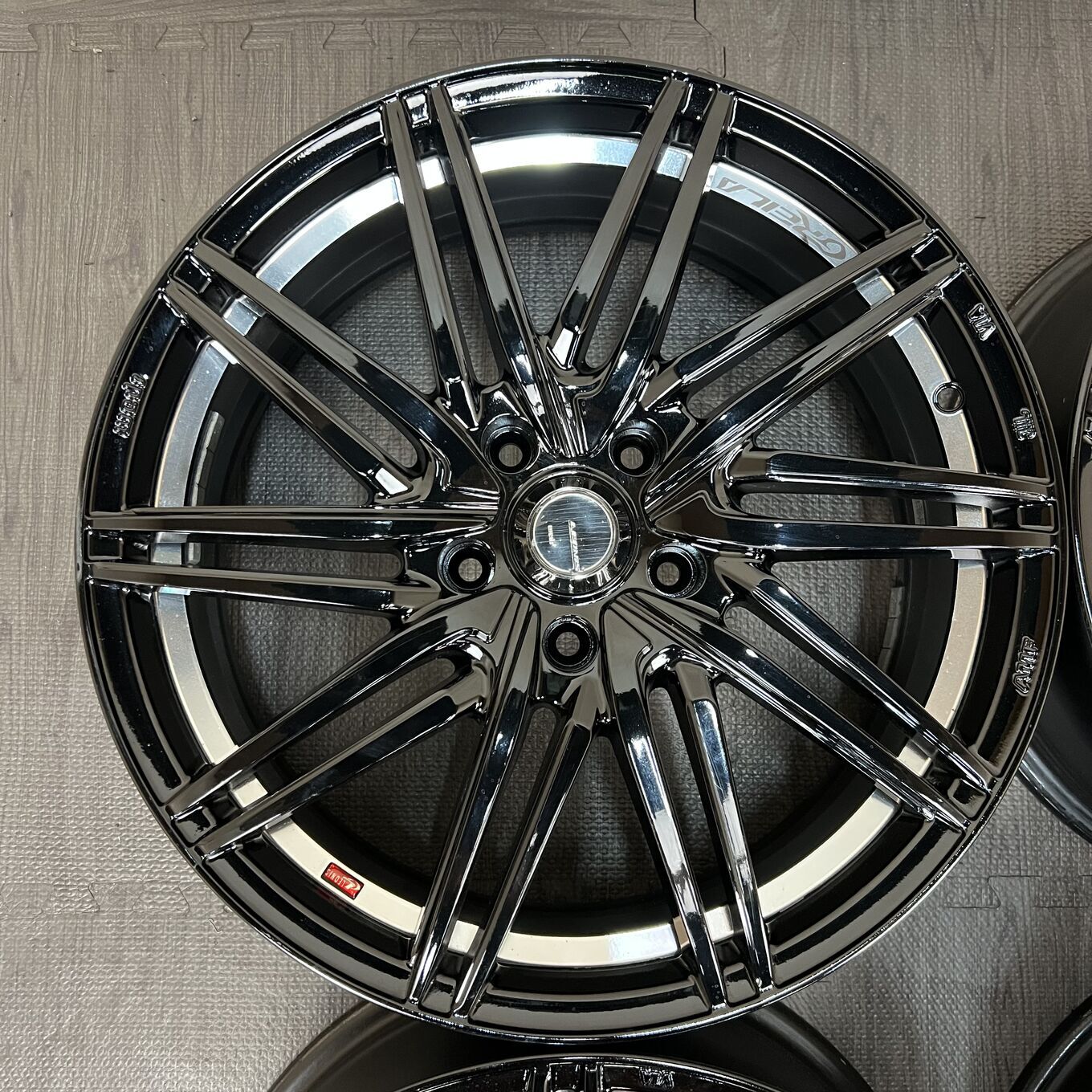 LEONIS GREILA R18 7J ET47 5x114.3, фото 3
