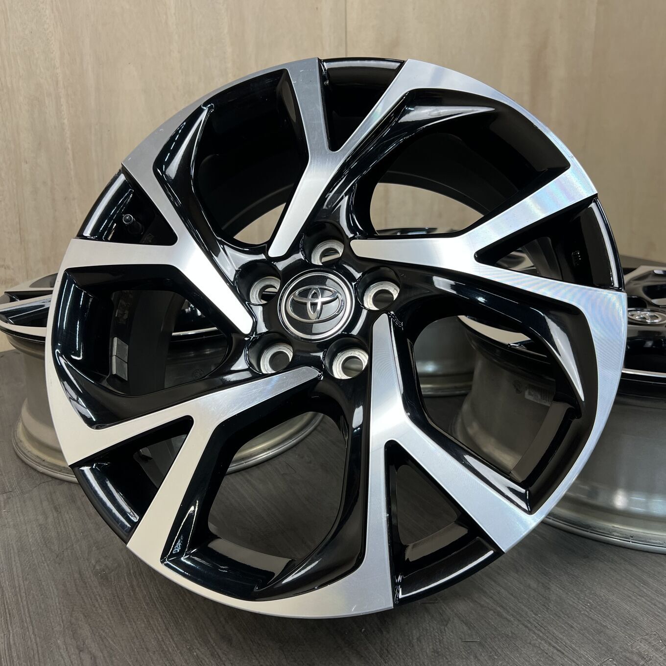 Toyo C-HR R18 7J ET50 5x114.3, фото 6