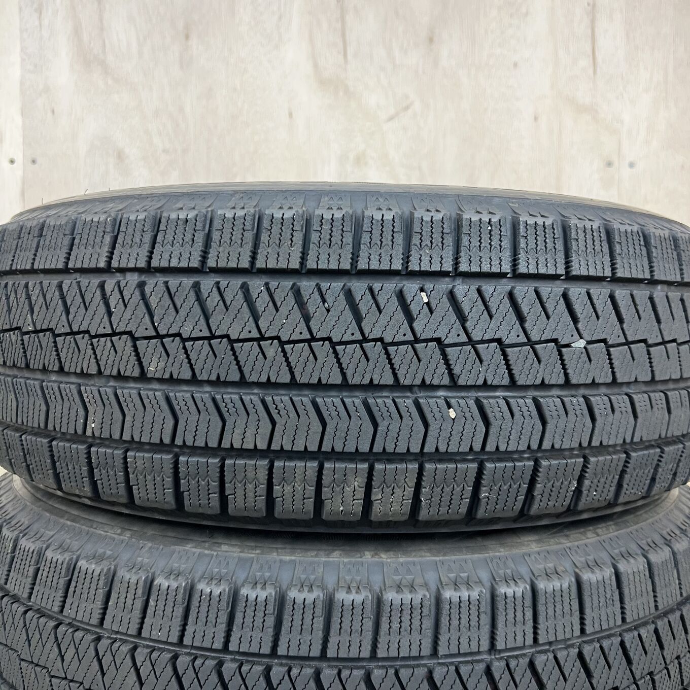 195/65 R15 Bridgestone BLIZZAK VRX2 — 21 300 ¥/комплект