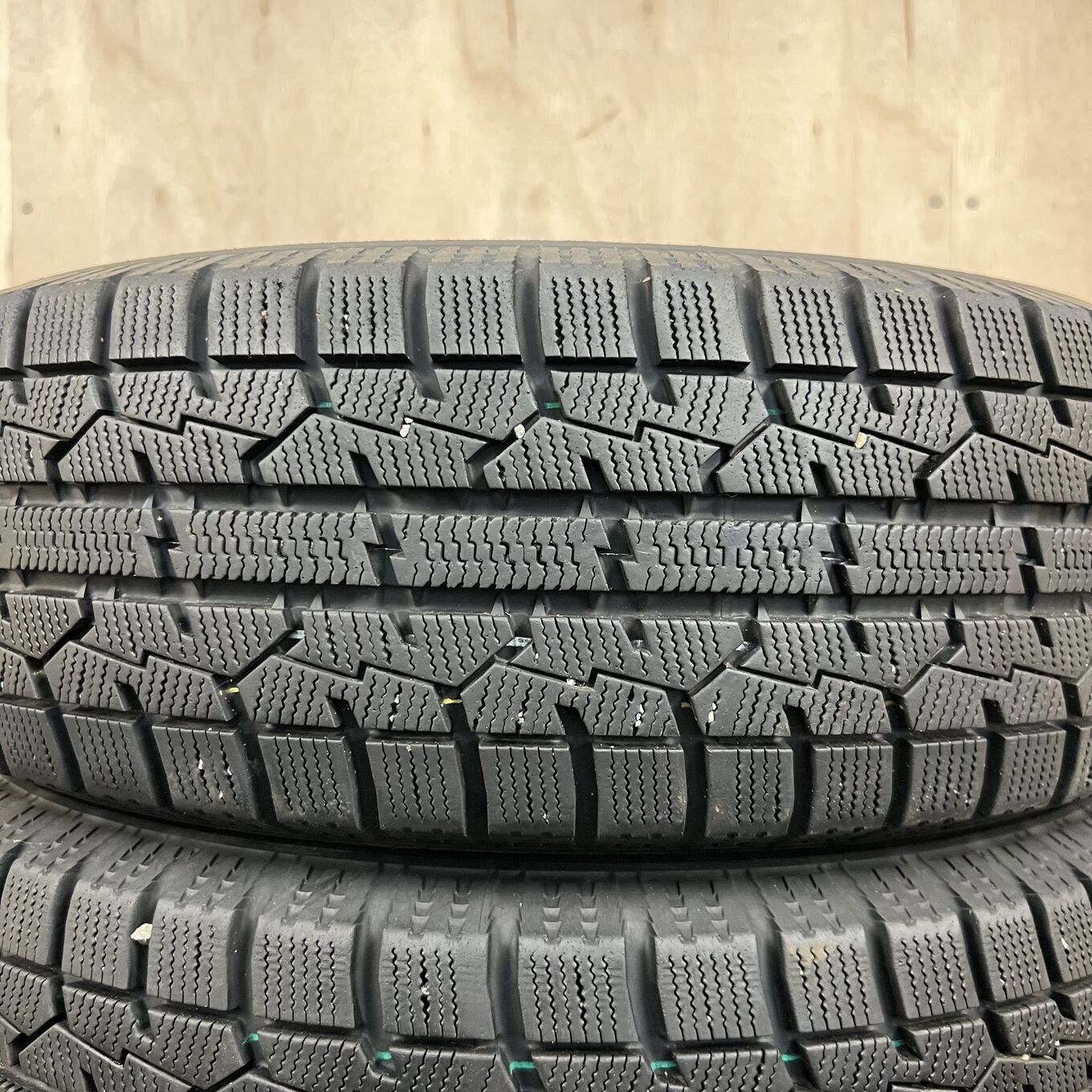 185/70 R14 Toyo OBSERVE GARIT GIZ — 12 800 ¥/комплект