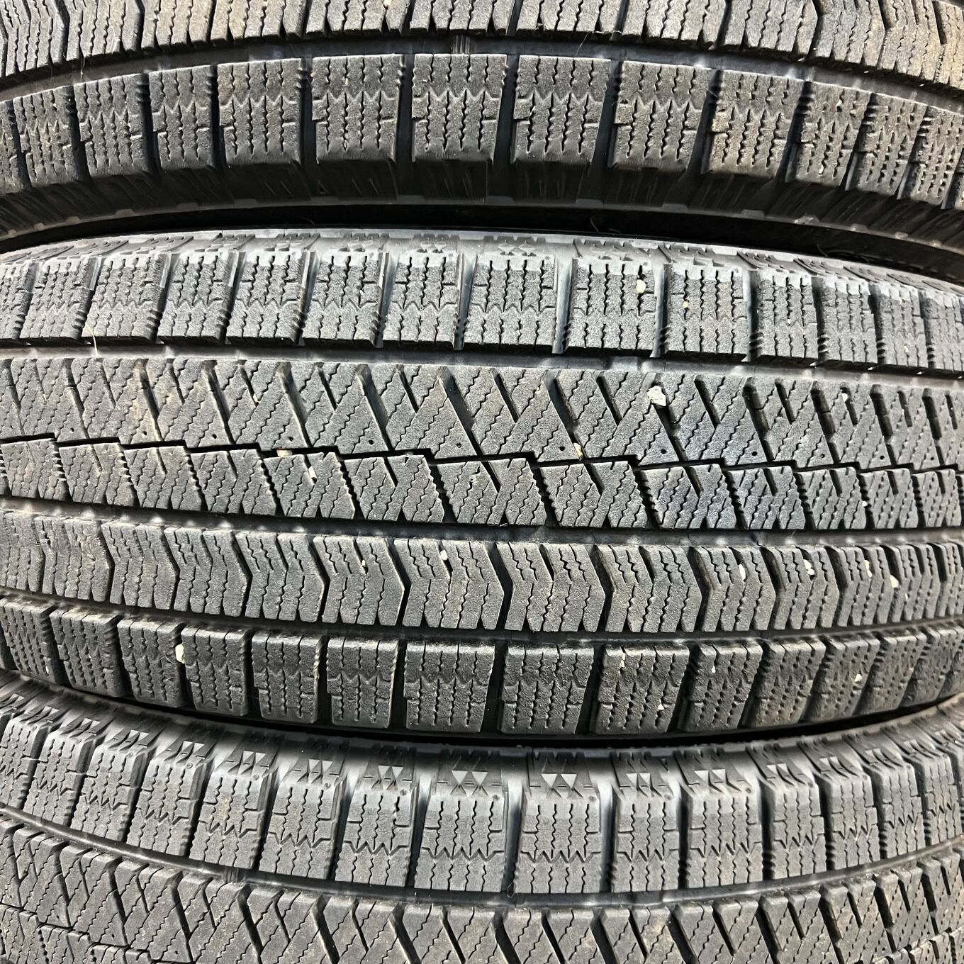 Bridgestone BLIZZAK VRX2 185/65 R15, фото 2