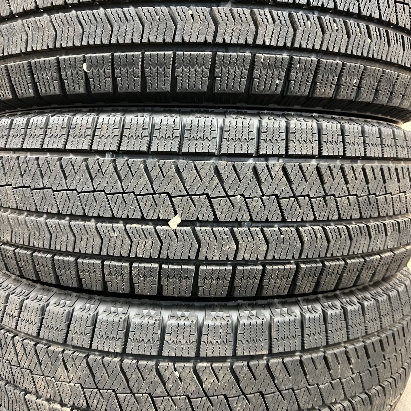 Bridgestone BLIZZAK VRX2 185/65 R15, фото 3