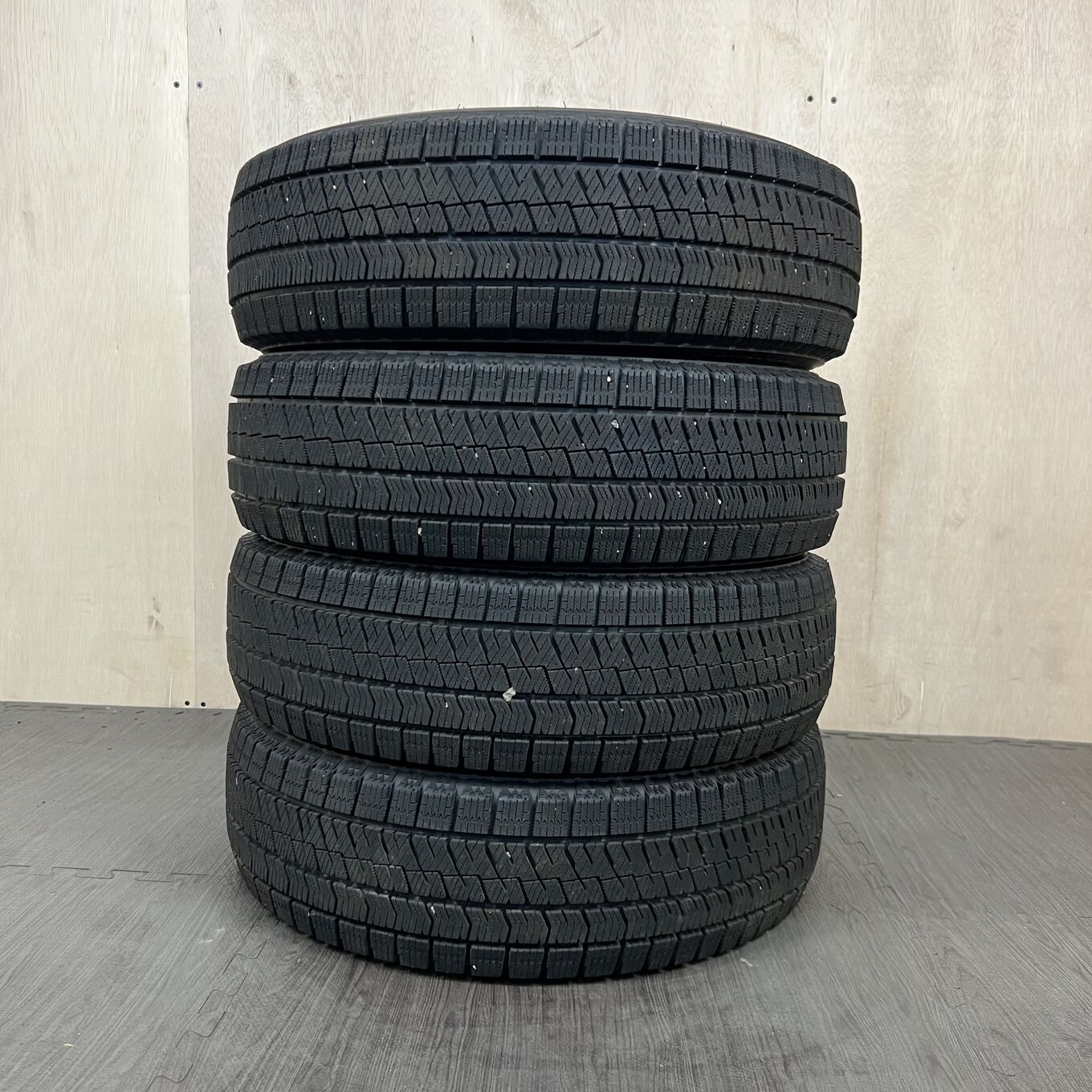 Bridgestone BLIZZAK VRX2 185/65 R15, фото 5