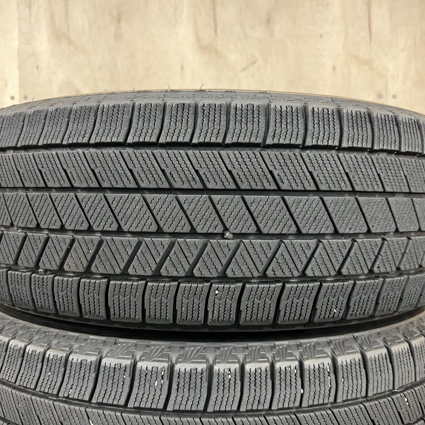195/65 R15 Bridgestone BLIZZAK VRX3 — 25 500 ¥/комплект