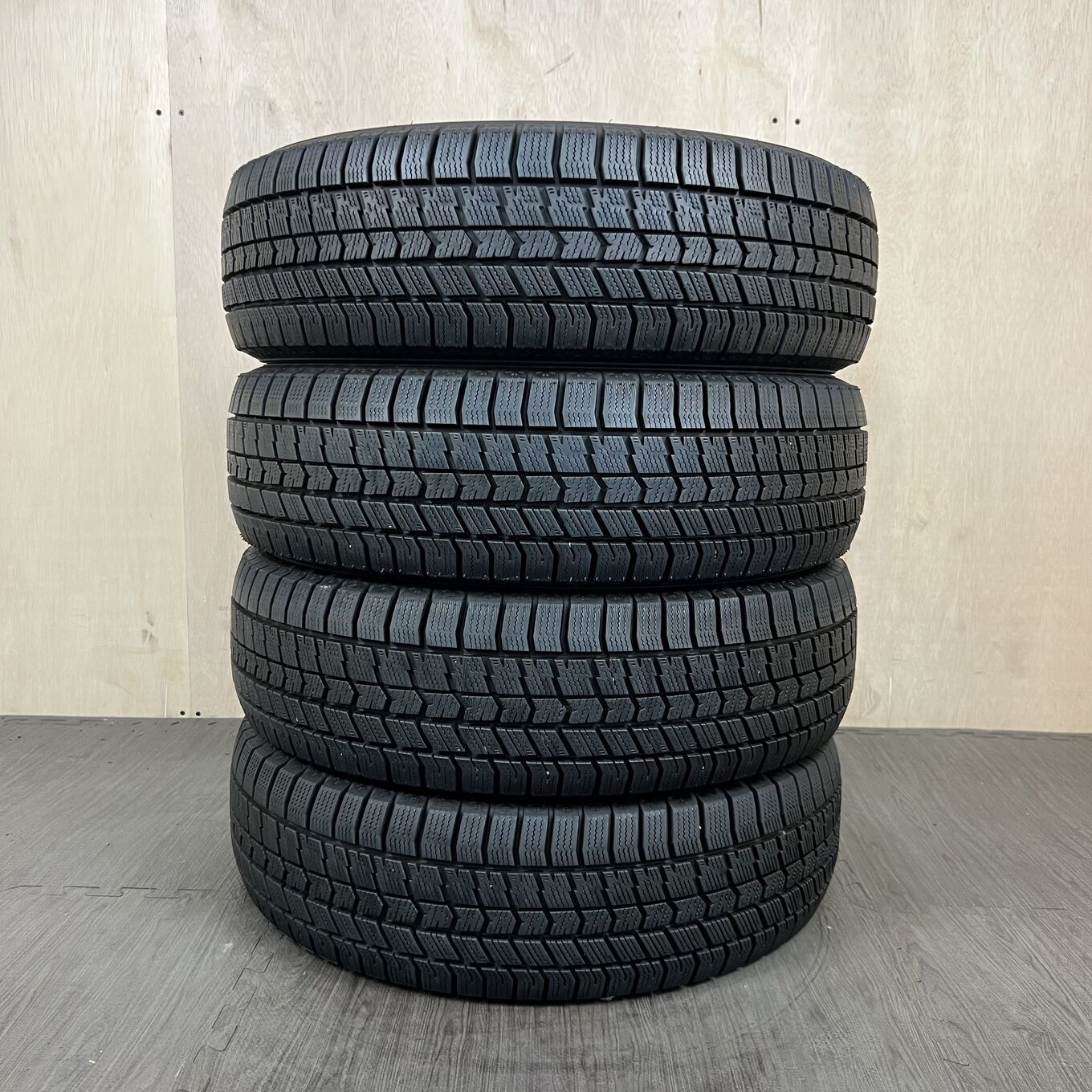 Goodyear ICE NAVI 8 195/60 R17, фото 5