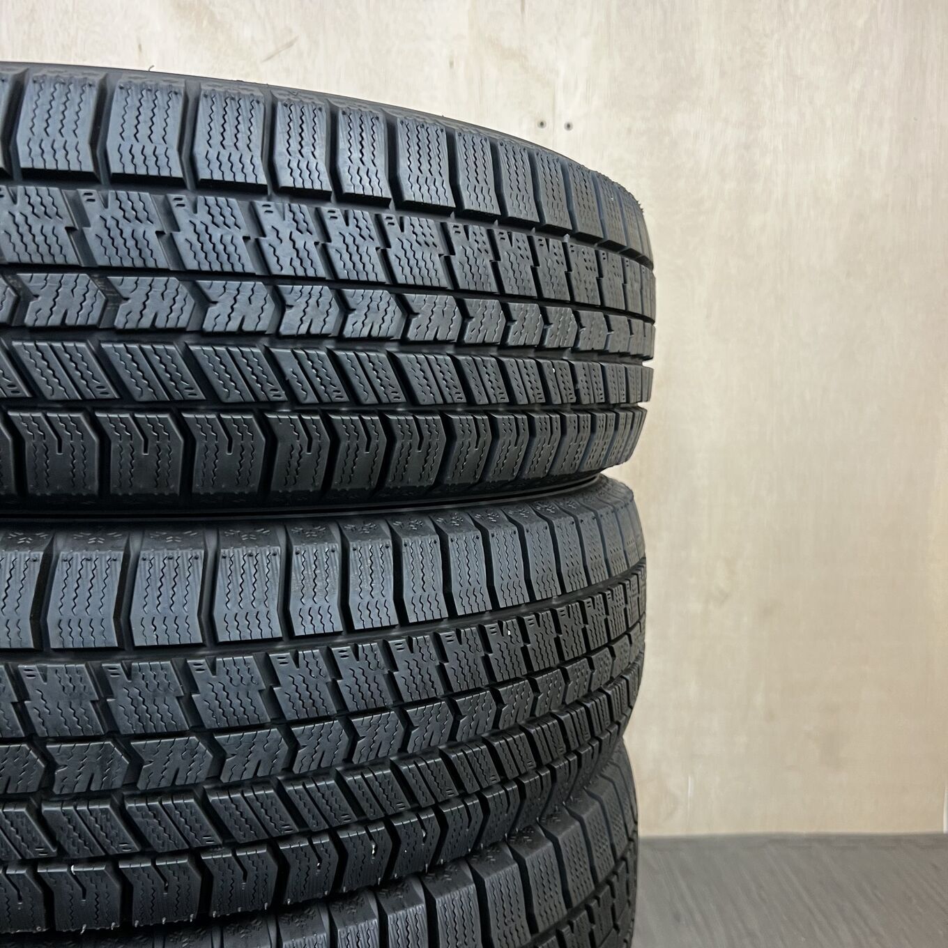 Goodyear ICE NAVI 8 195/60 R17, фото 6