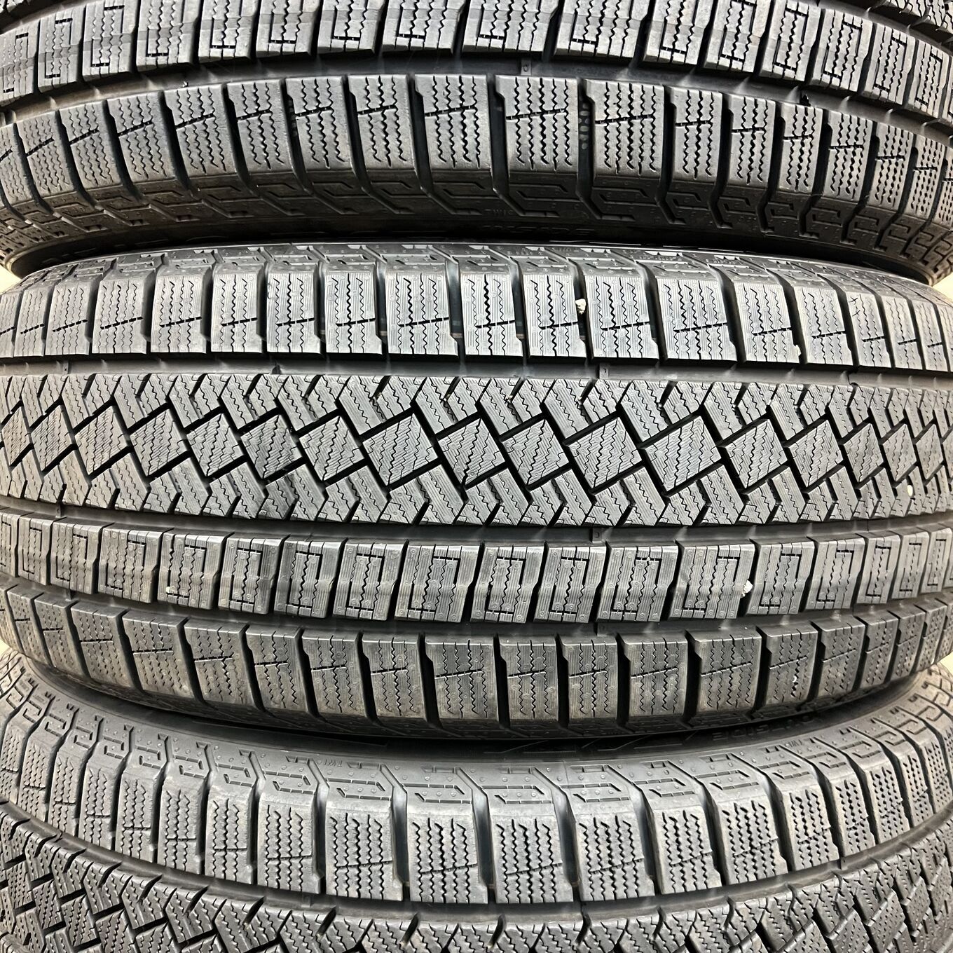 Pirelli ICE ASIMMETRICO 215/50 R17, фото 2