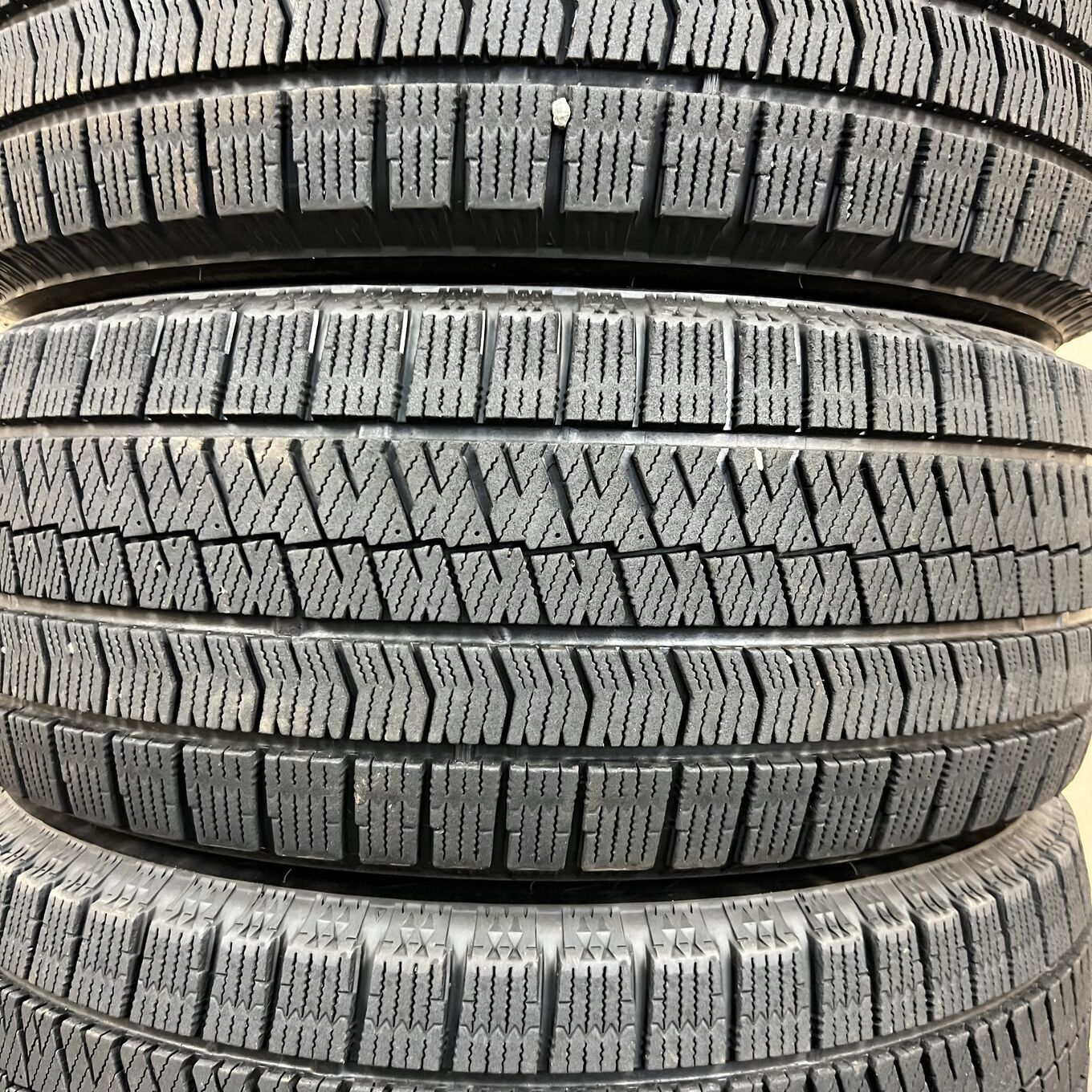 Bridgestone BLIZZAK VRX2 205/55 R16, фото 2