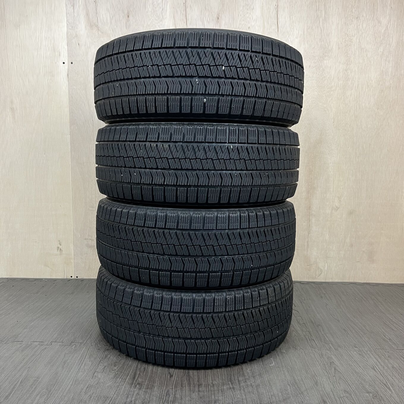Bridgestone BLIZZAK VRX2 205/55 R16, фото 5