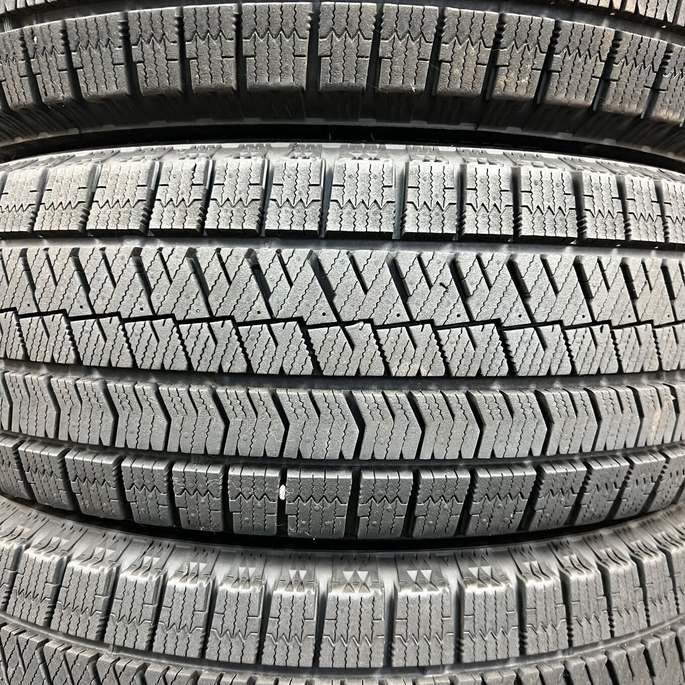 Bridgestone BLIZZAK VRX2 205/65 R15, фото 2