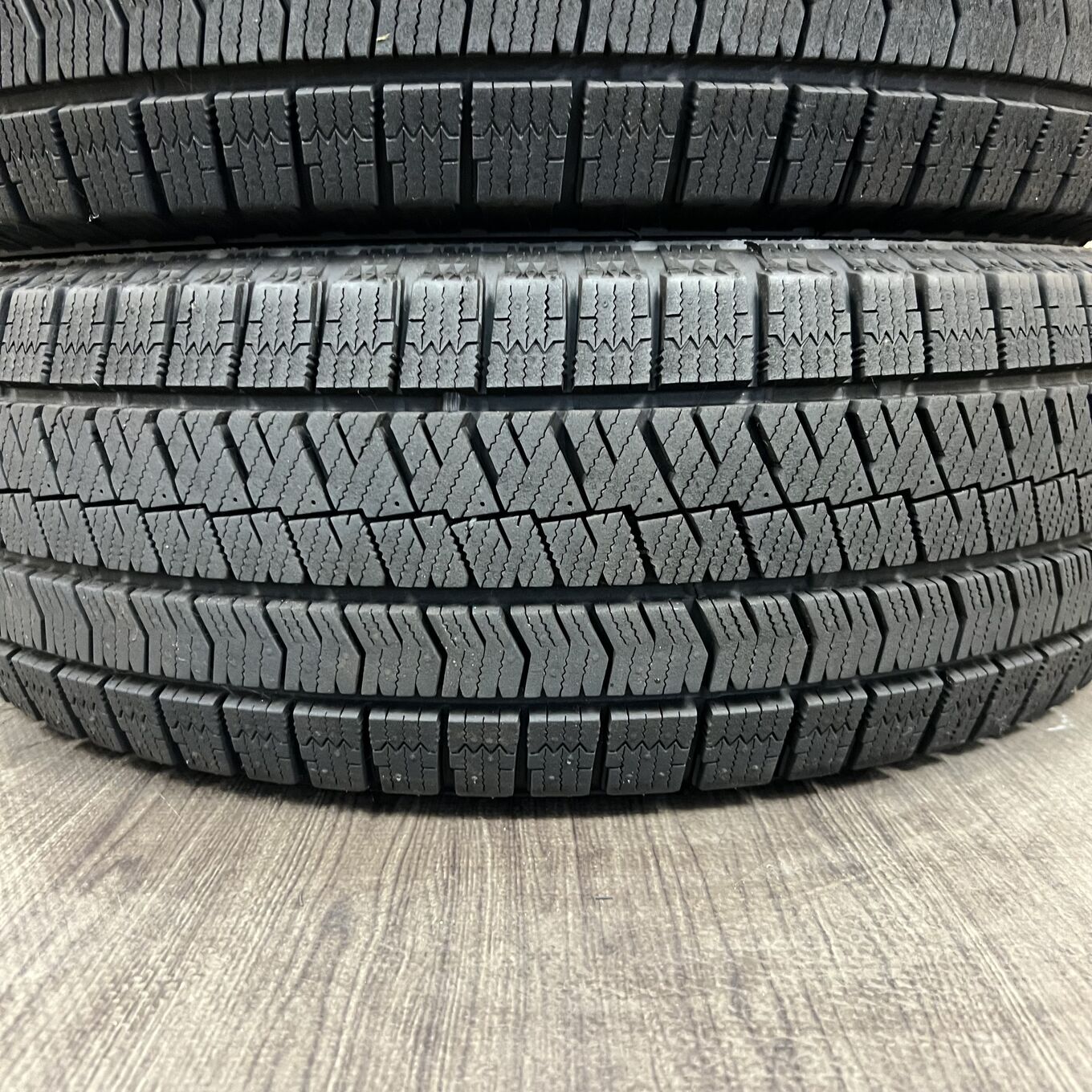 Bridgestone BLIZZAK VRX2 205/65 R15, фото 4