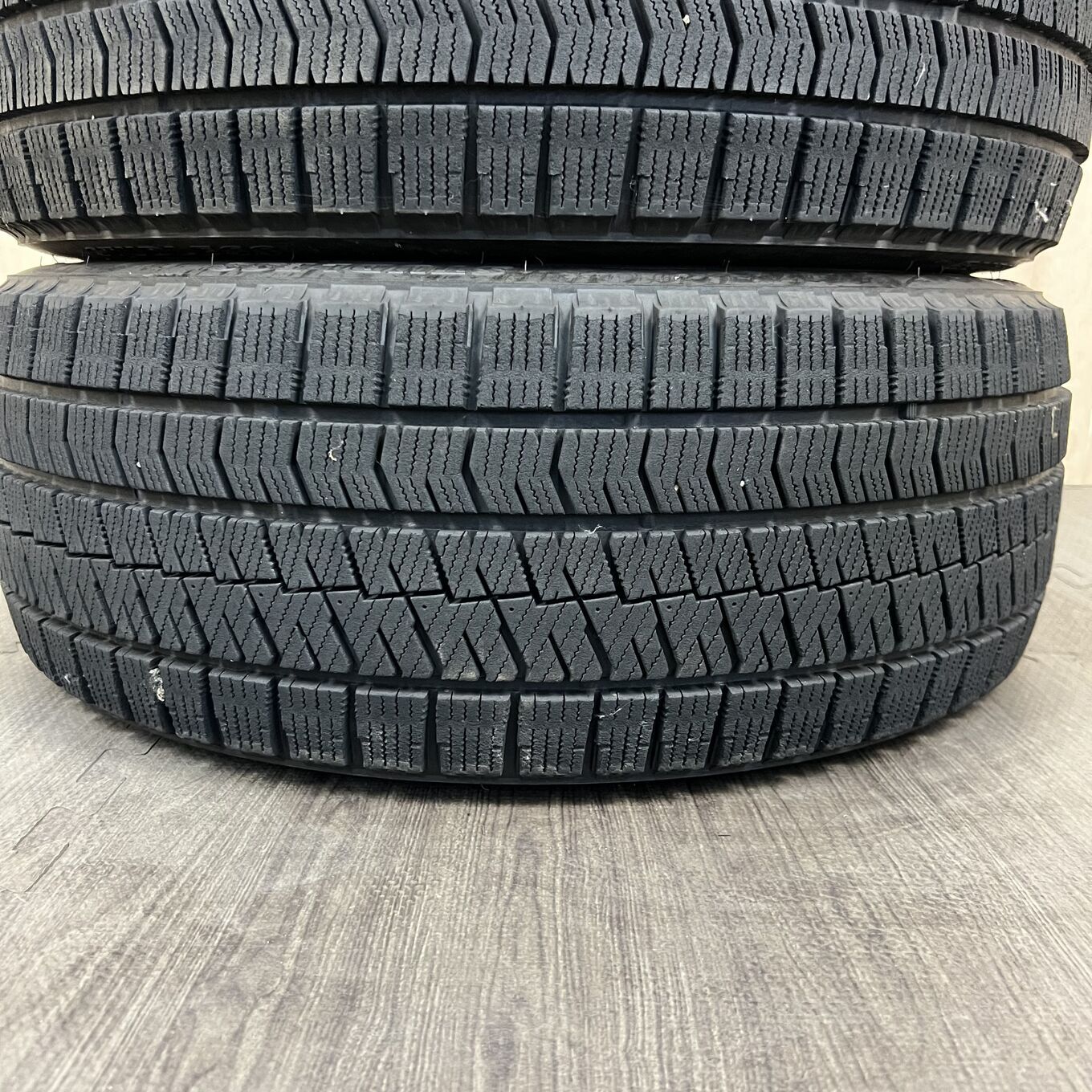 Bridgestone BLIZZAK VRX2 225/40 R18, фото 4