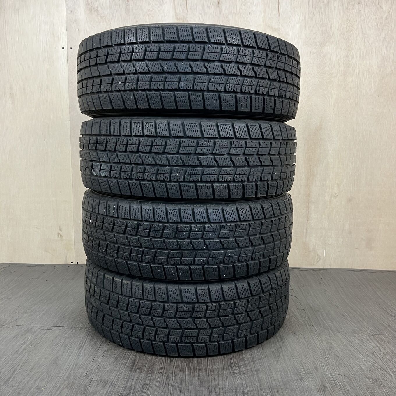Goodyear ICE NAVI 7 215/60 R17, фото 5