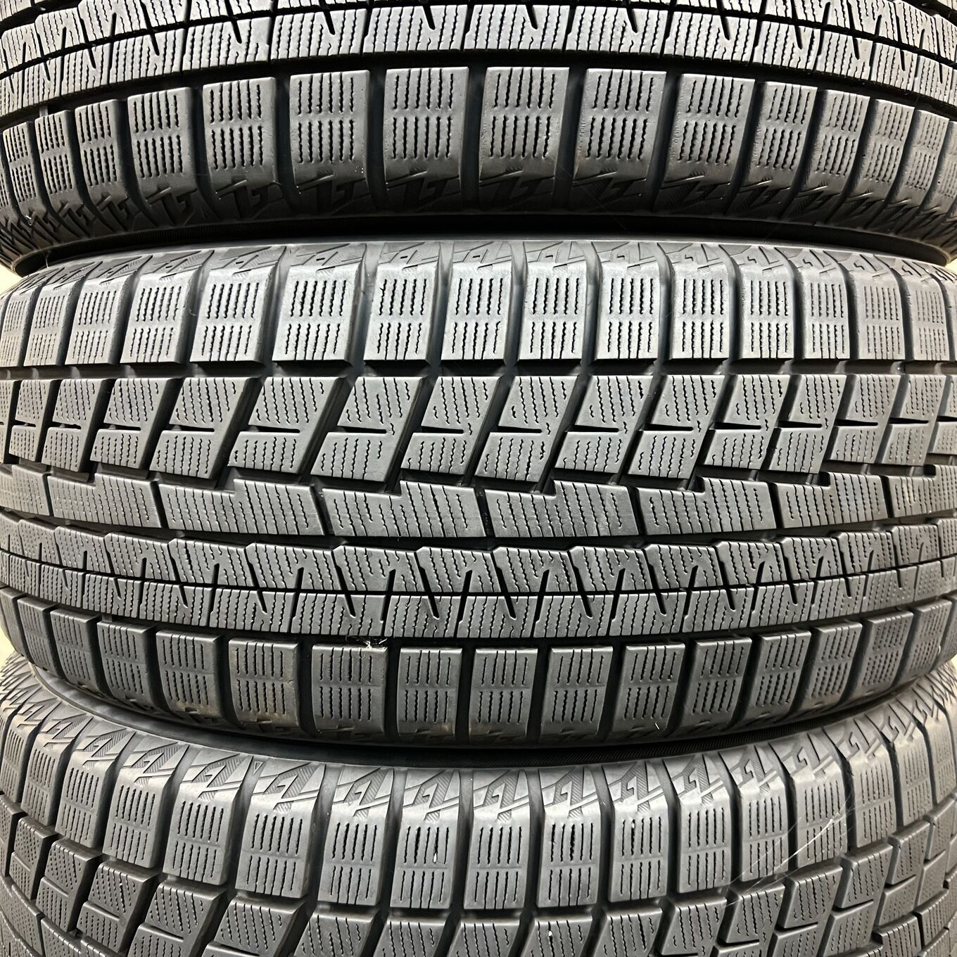 Yokohama ICE GUARD IG60 215/50 R17, фото 3