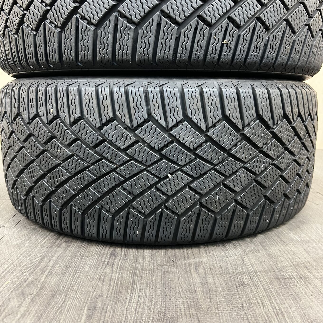 Continental CONTIVIKINGCONTACT 7 235/40 R18, фото 4