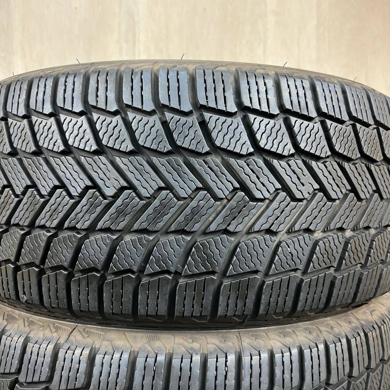 225/40 R18 Michelin X-ICE SNOW — 22 100 ¥/комплект