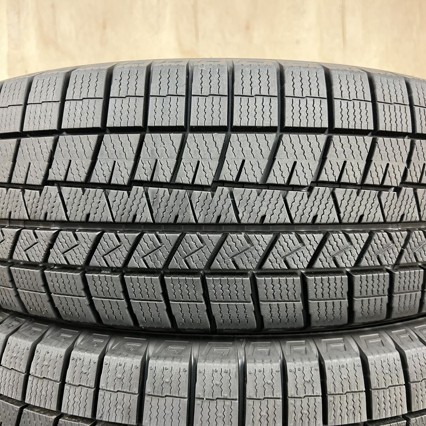 205/60 R16 Dunlop WINTER MAXX WM03 — 29 800 ¥/комплект