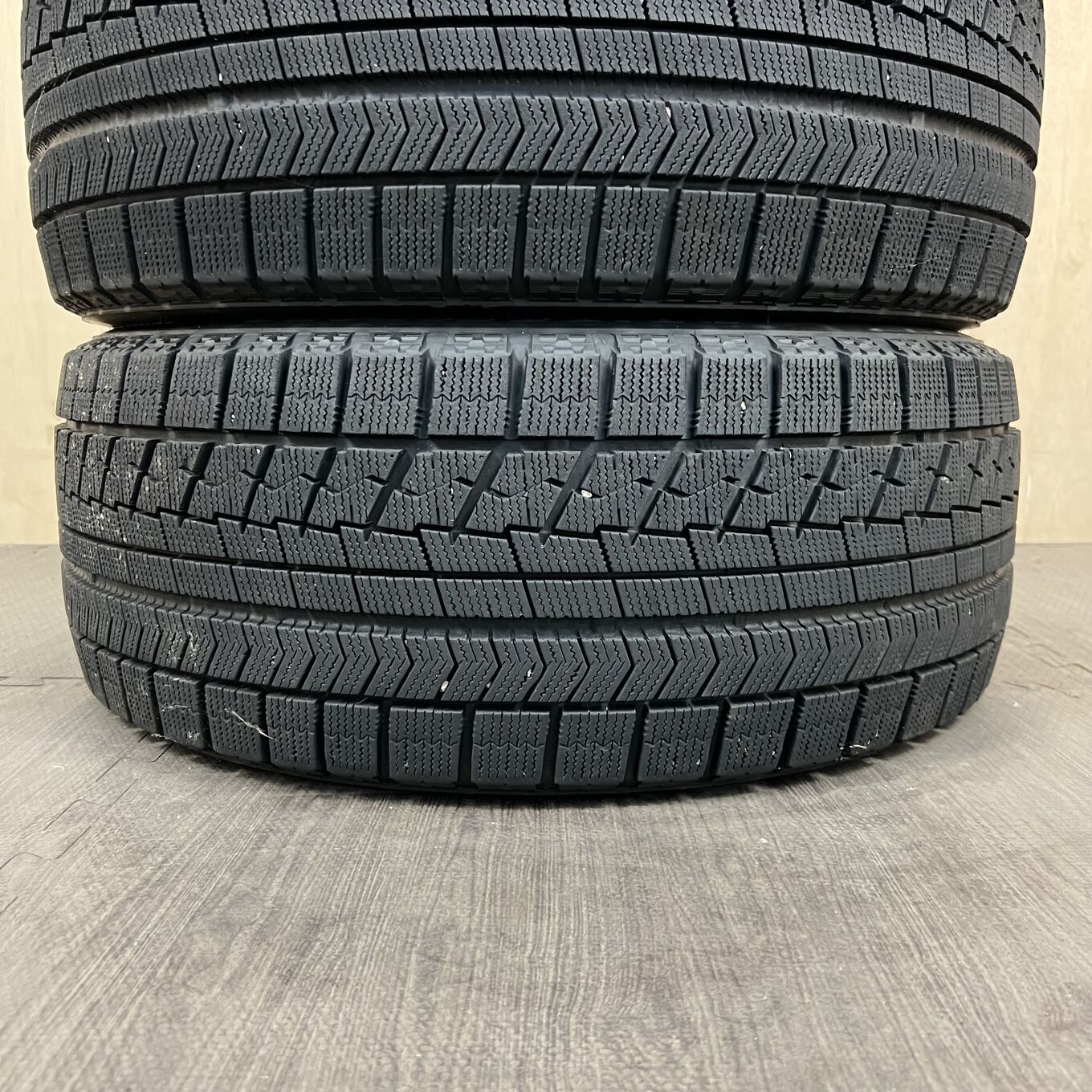 Bridgestone BLIZZAK VRX2 225/50 R17, фото 4