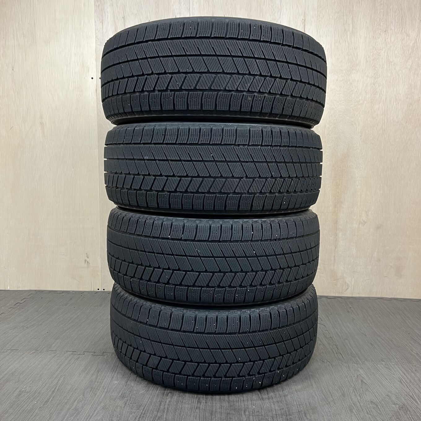 Bridgestone BLIZZAK VRX3 215/50 R17, фото 5