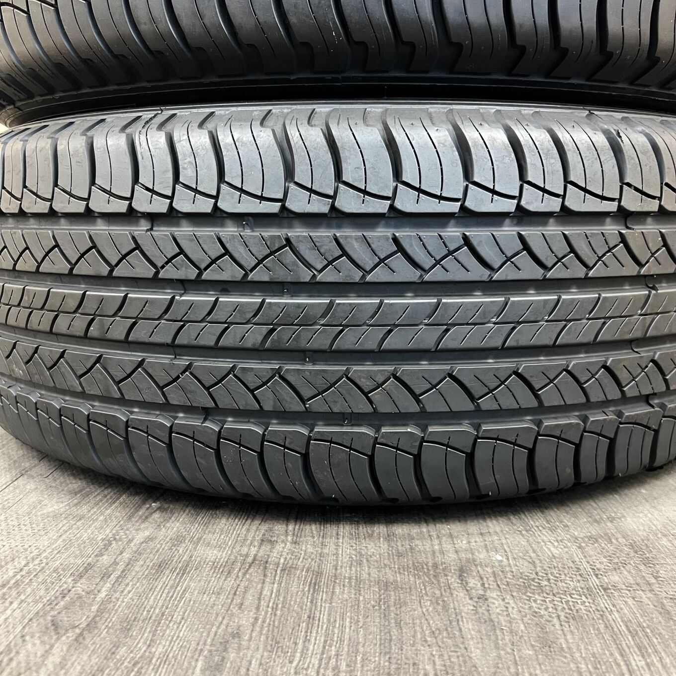 Michelin LATITUDE TOUR HP 265/60 R18, фото 2
