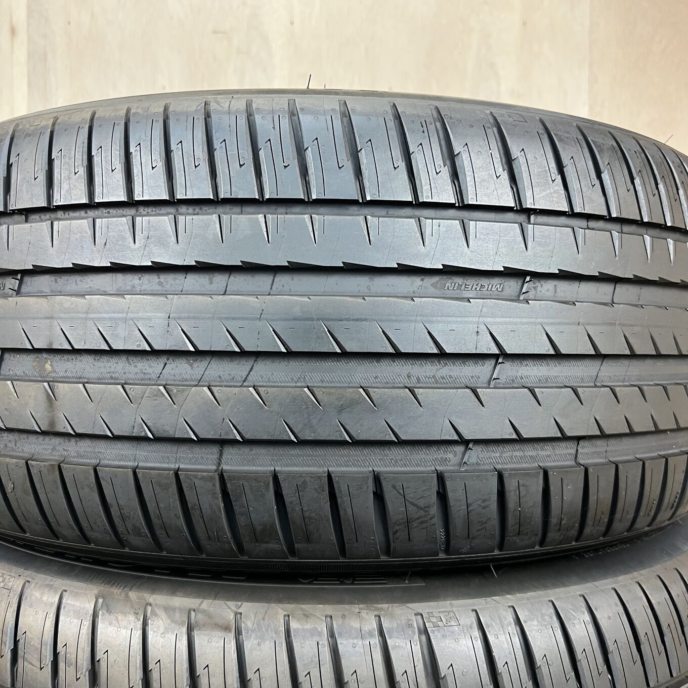 275/45 R20 Michelin PILOT SPORT 4 SUV — 54 400 ¥/комплект