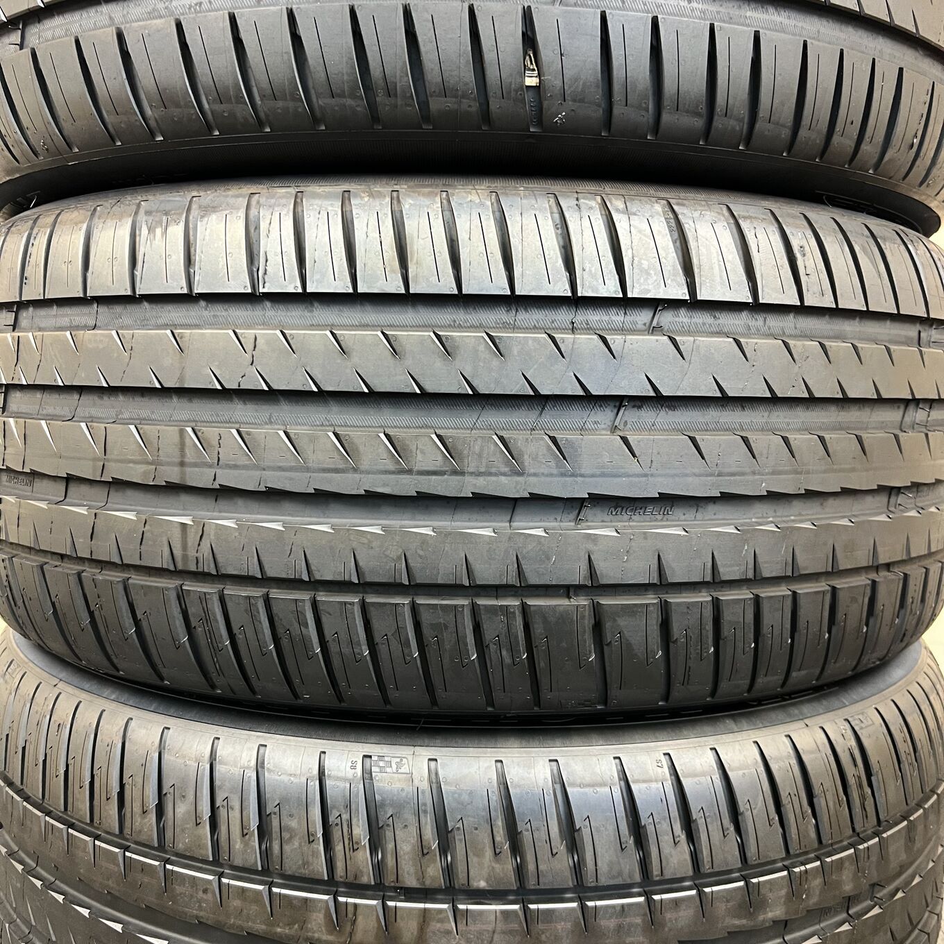 Michelin PILOT SPORT 4 SUV 275/45 R20, фото 3