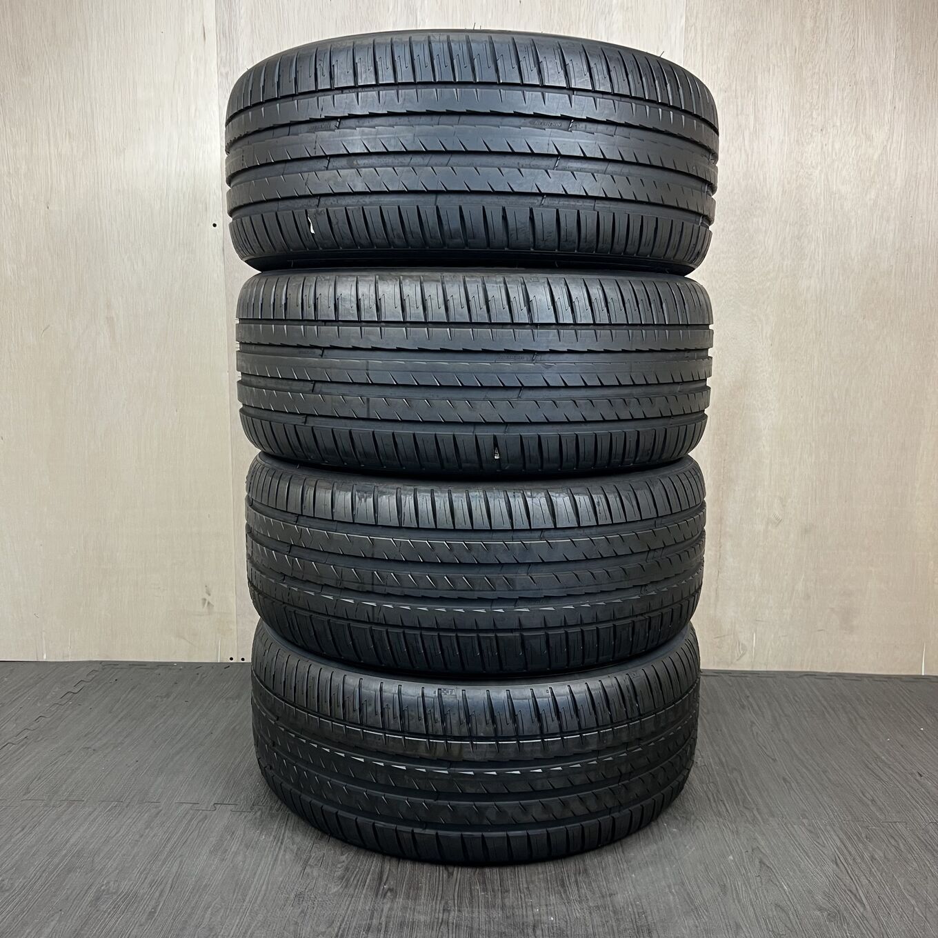 Michelin PILOT SPORT 4 SUV 275/45 R20, фото 5