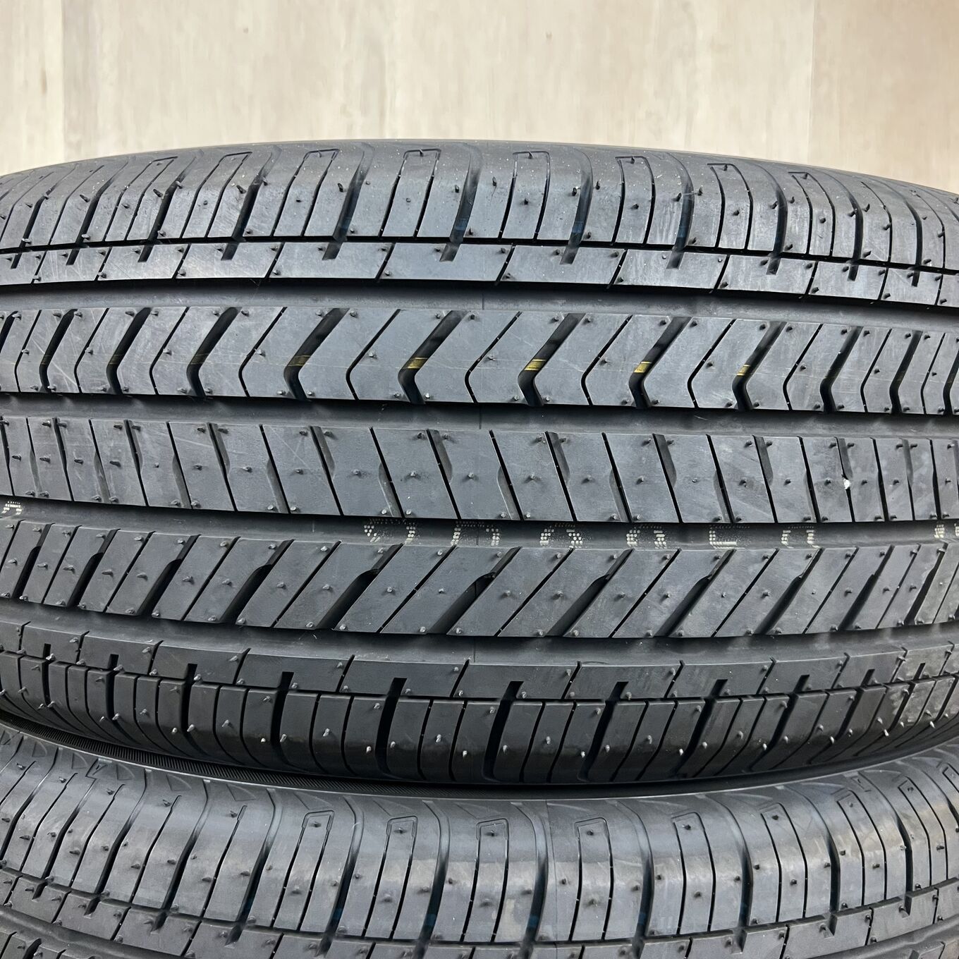 265/55 R20 Yokohama GEOLANDAR X-CV G057 — 46 800 ¥/комплект