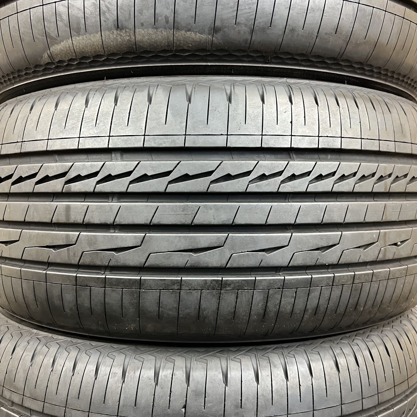 Bridgestone ALENZA LX100 255/50 R19, фото 2