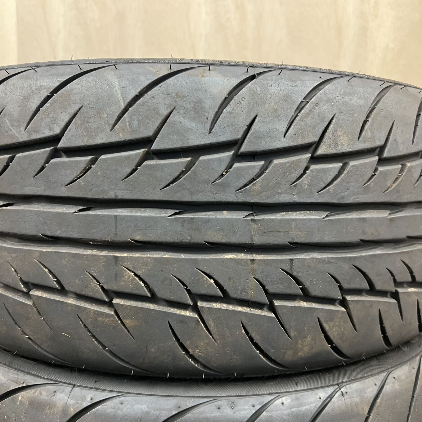 245/35 R20 595EVO — 30 600 ¥/комплект