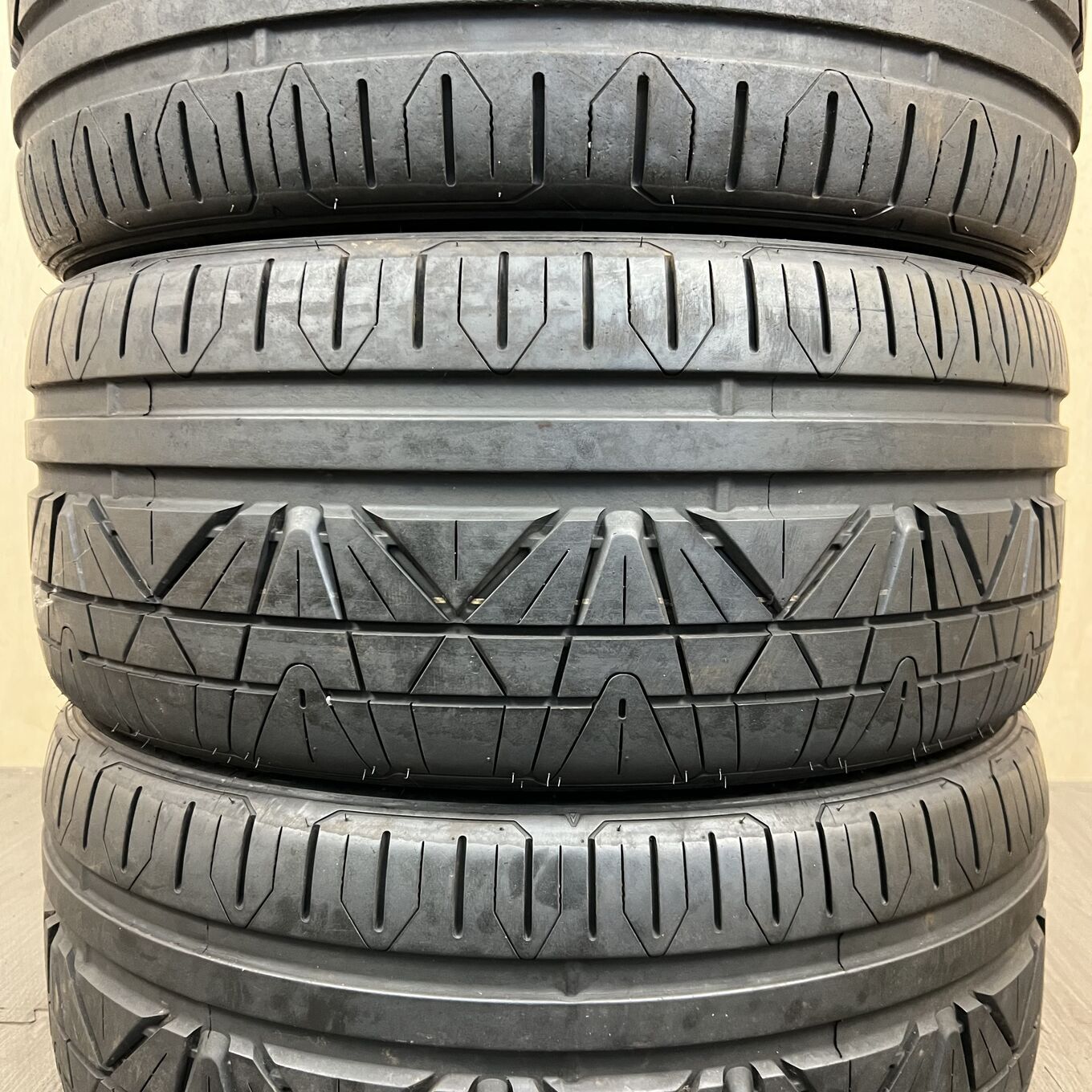 INVO 255/40 R19, фото 3