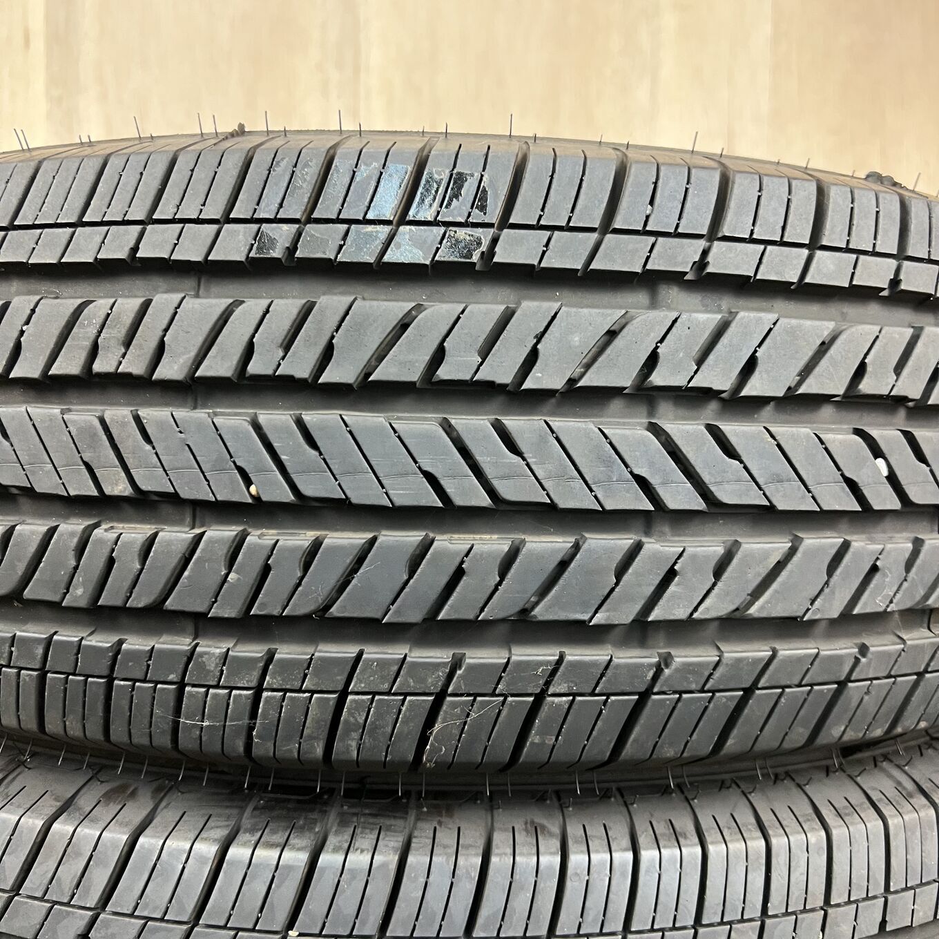 255/70 R18 Bridgestone DUELER H/T 685 — 21 300 ¥/комплект