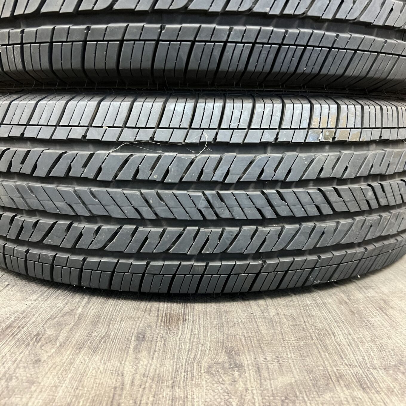 Bridgestone DUELER H/T 685 255/70 R18, фото 4