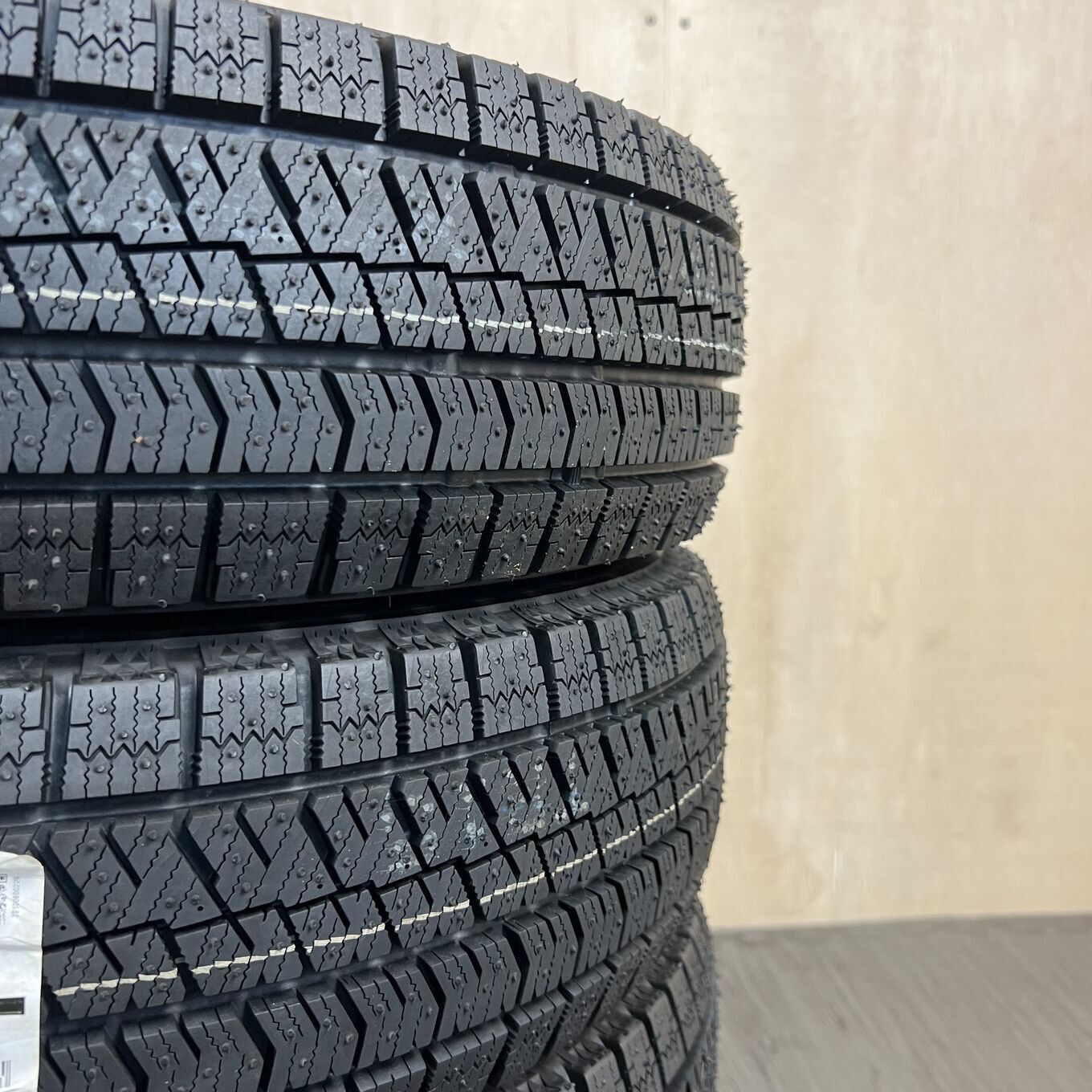 Bridgestone BLIZZAK VRX2 185/70 R14, фото 6