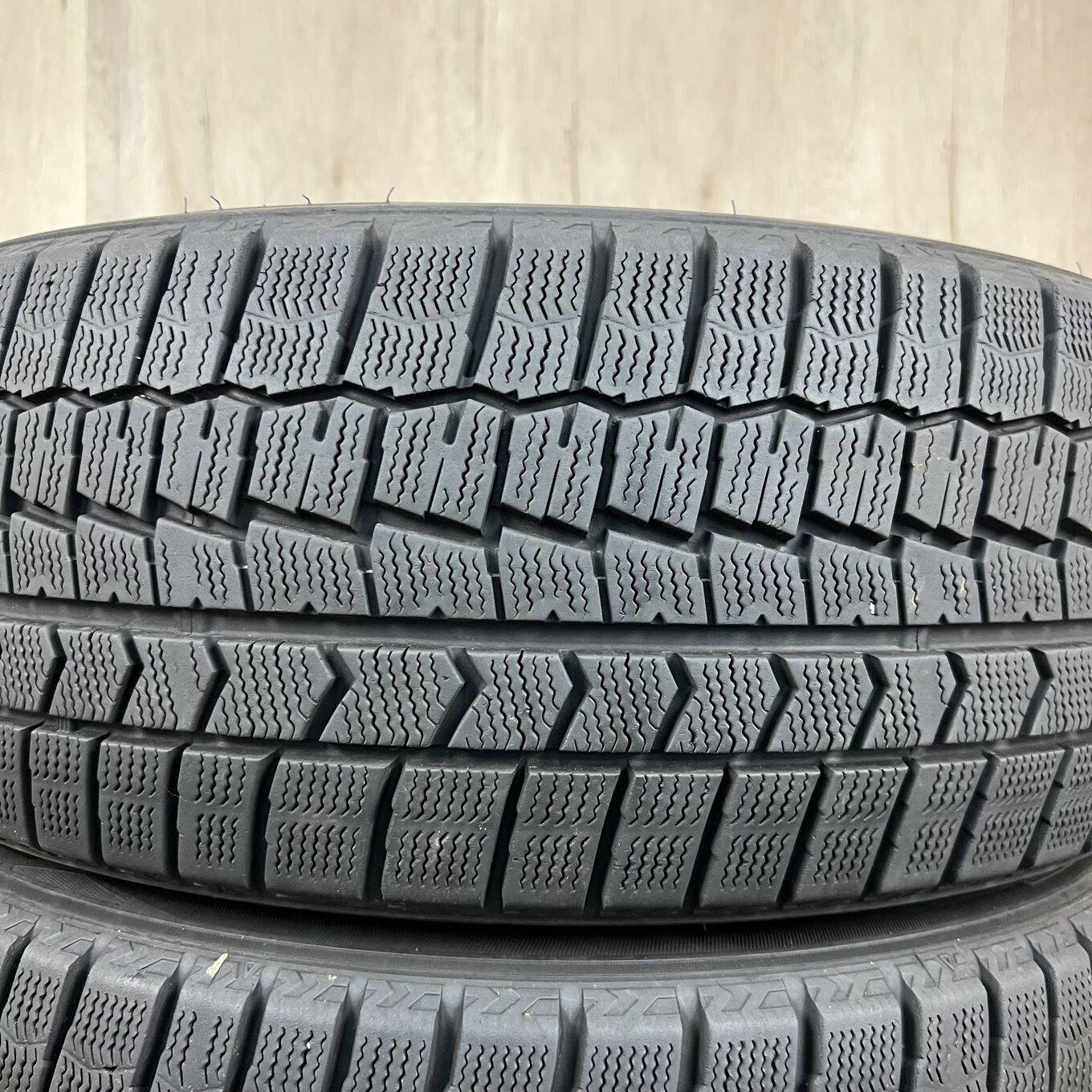 225/45 R18 Dunlop WINTER MAXX WM02 — 18 700 ¥/комплект