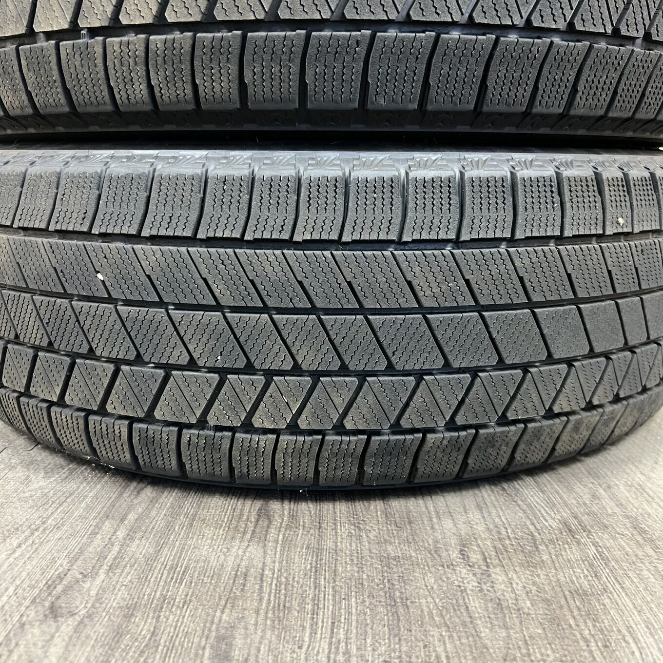 Bridgestone BLIZZAK VRX3 215/60 R17, фото 4