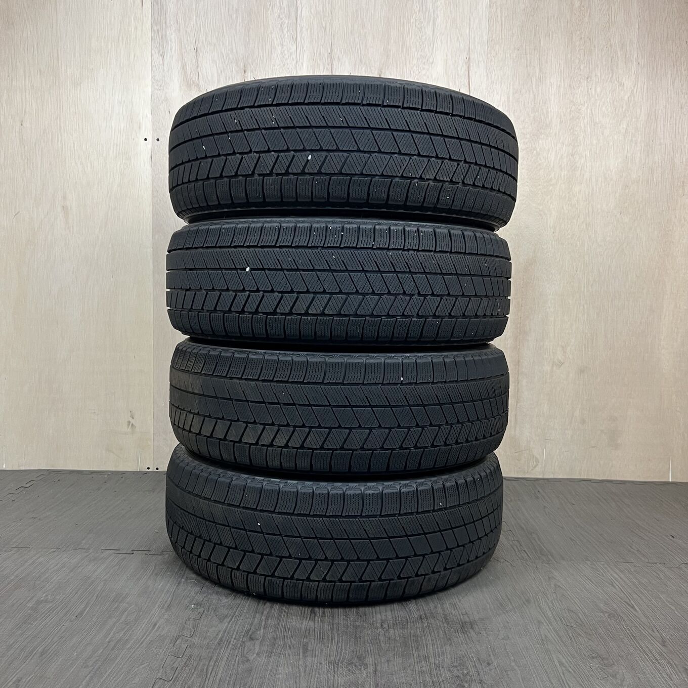 Bridgestone BLIZZAK VRX3 215/60 R17, фото 5