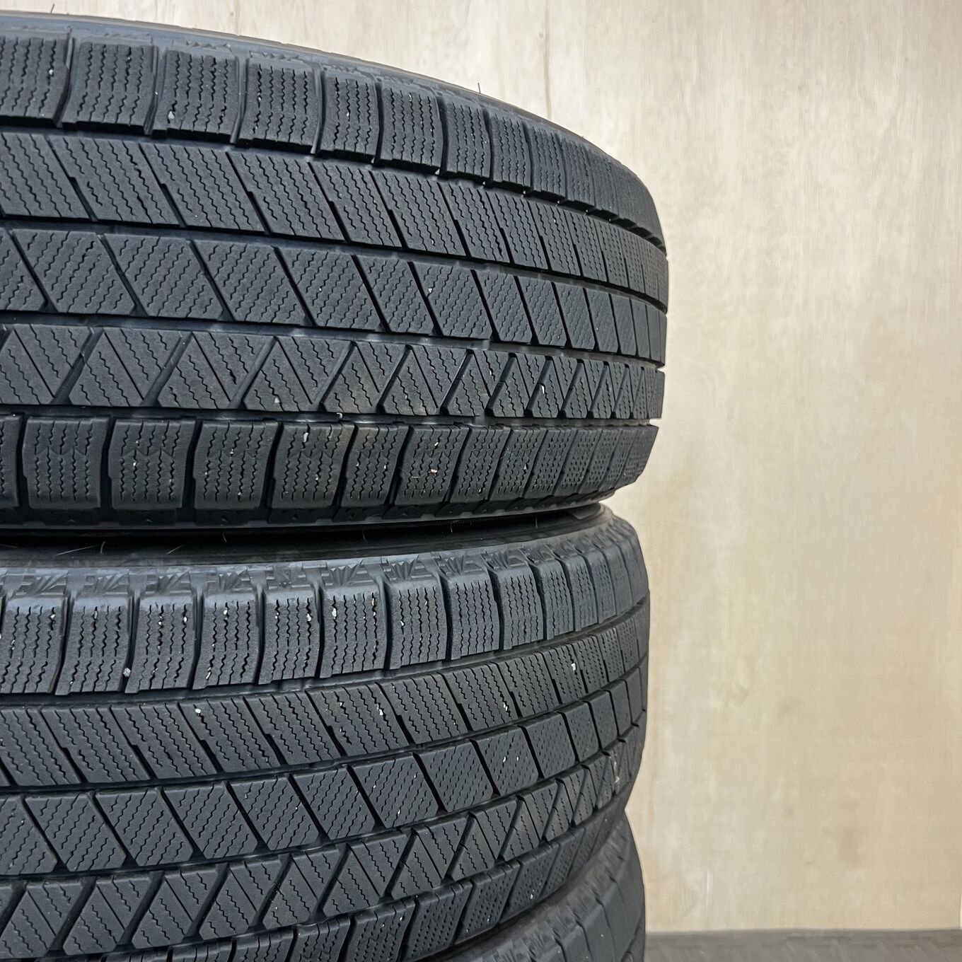 Bridgestone BLIZZAK VRX3 215/60 R17, фото 6