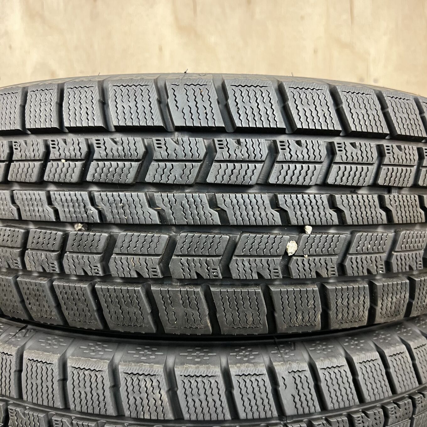 195/65 R15 Goodyear ICE NAVI 7 — 22 100 ¥/комплект
