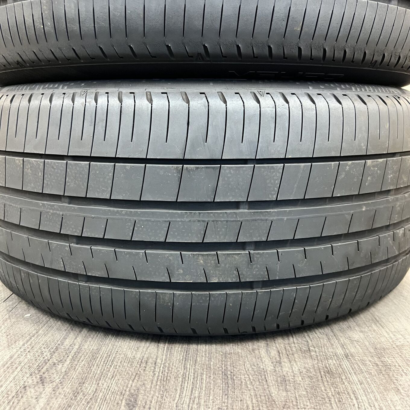 Dunlop VEURO VE304 245/40 R18, фото 2
