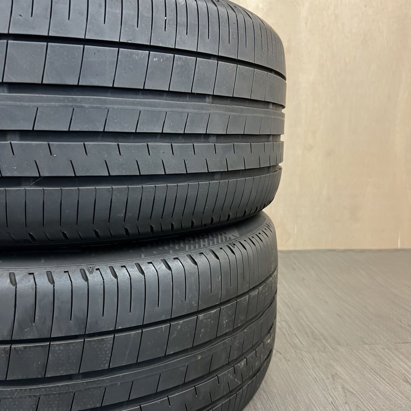 Dunlop VEURO VE304 245/40 R18, фото 4