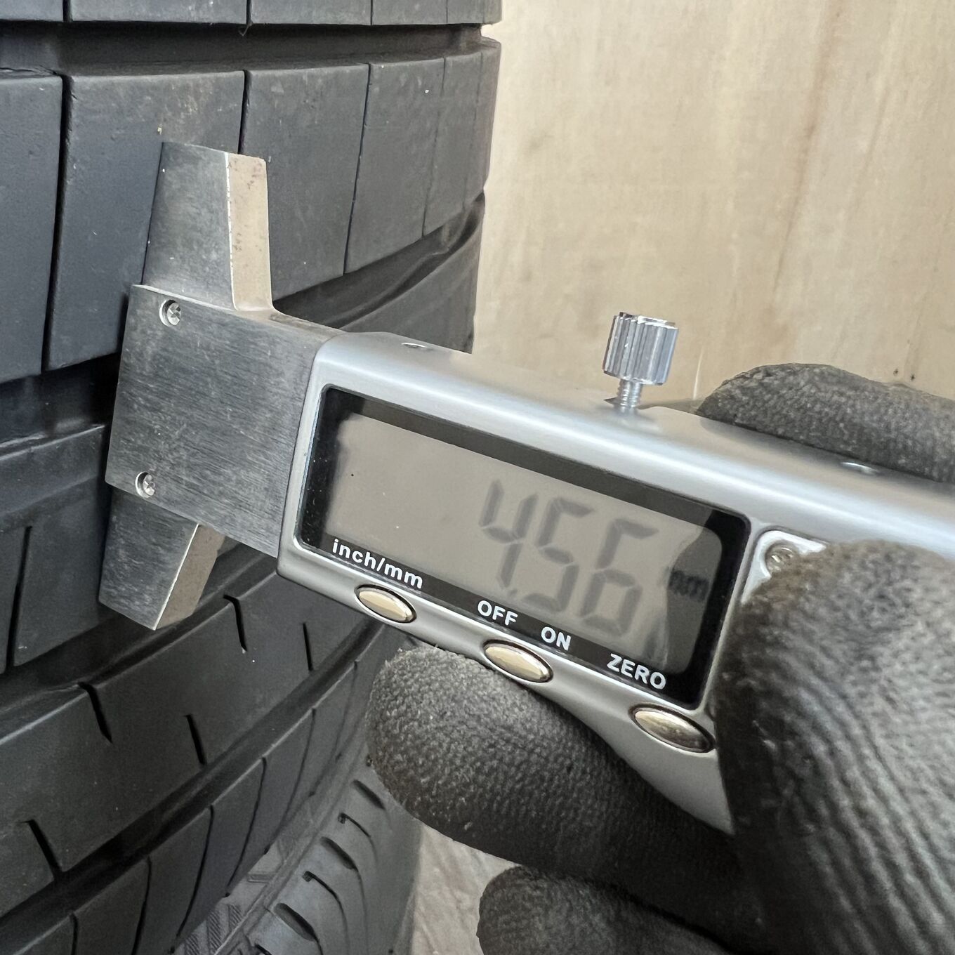 Dunlop VEURO VE304 245/40 R18, фото 5