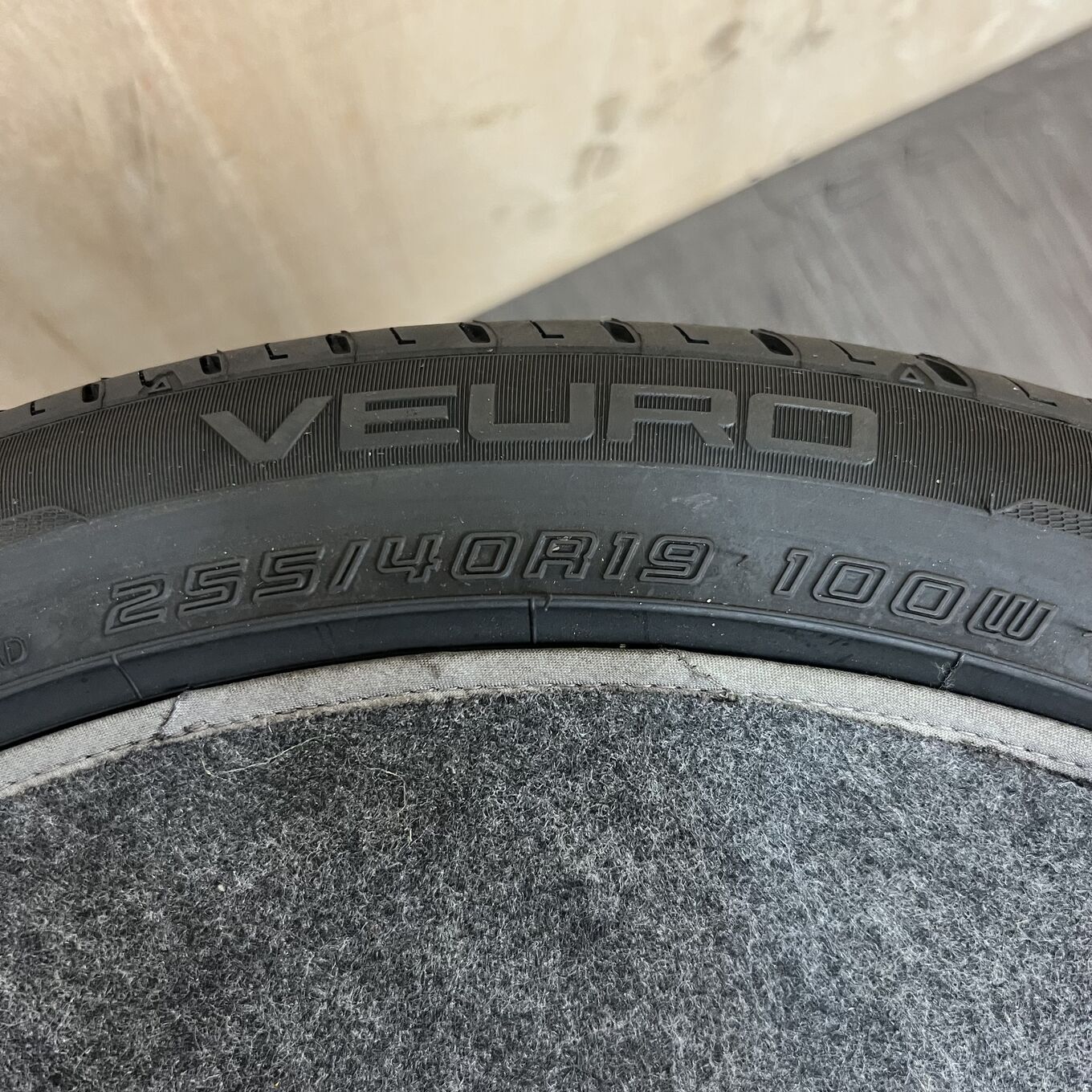 Dunlop VEURO VE304 245/40 R19, фото 5
