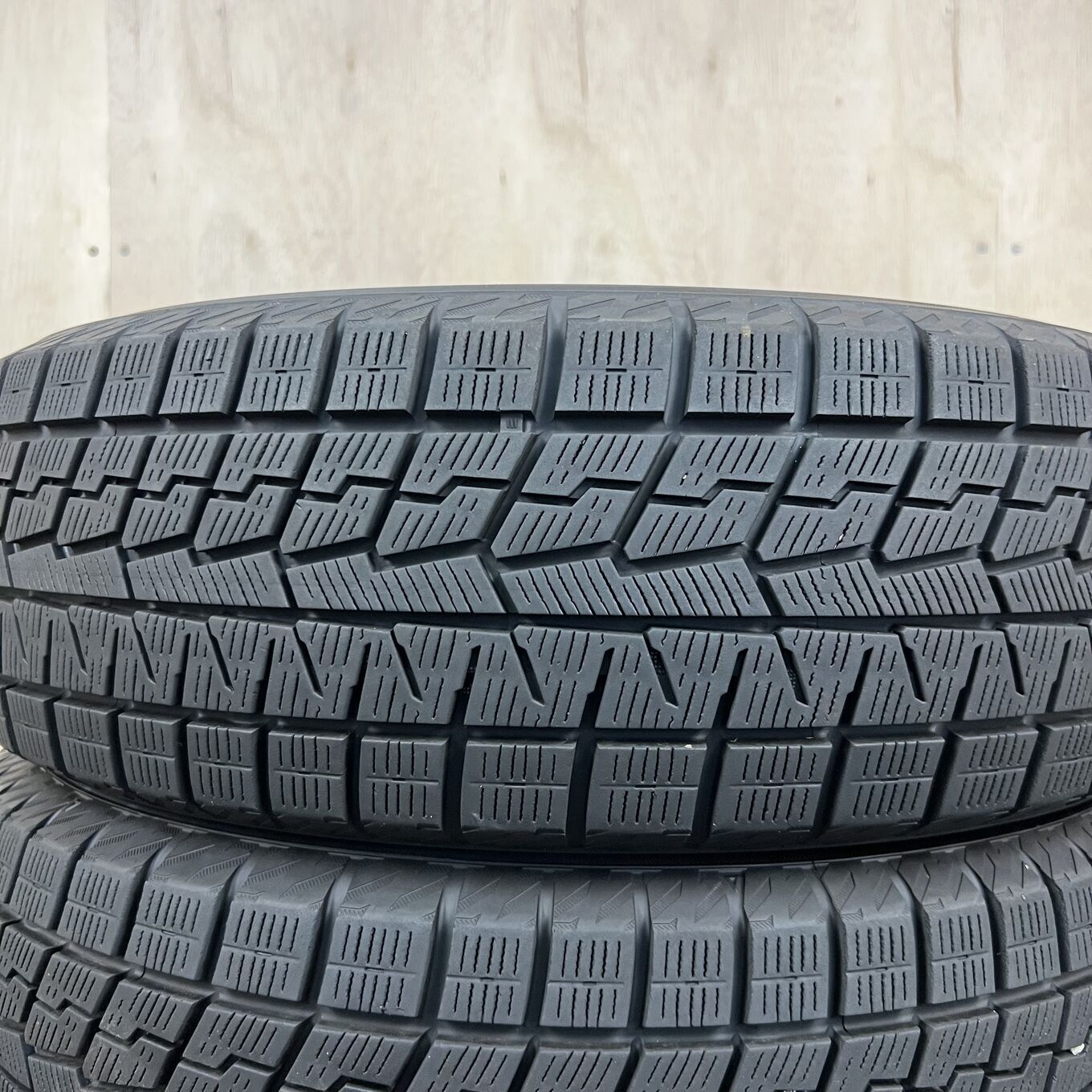 195/65 R15 Yokohama ICE GUARD IG70 — 25 500 ¥/комплект