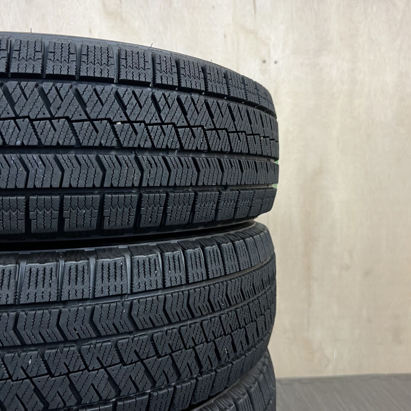 Bridgestone BLIZZAK VRX2 185/65 R15, фото 6