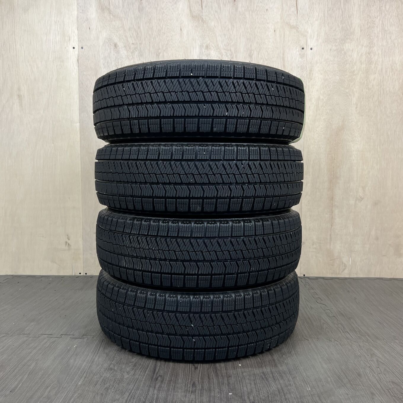 Bridgestone BLIZZAK VRX2 175/65 R14, фото 5
